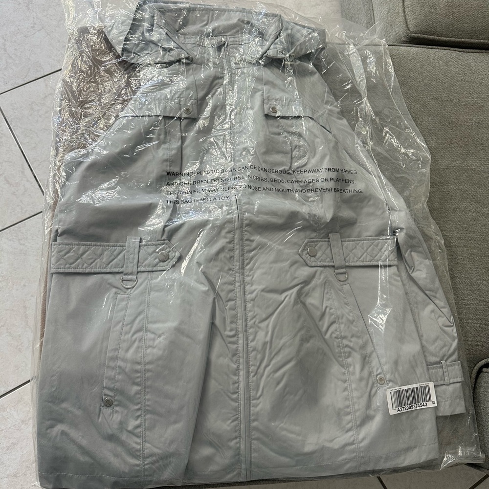NEW Liz Claiborne grey coat with hood
